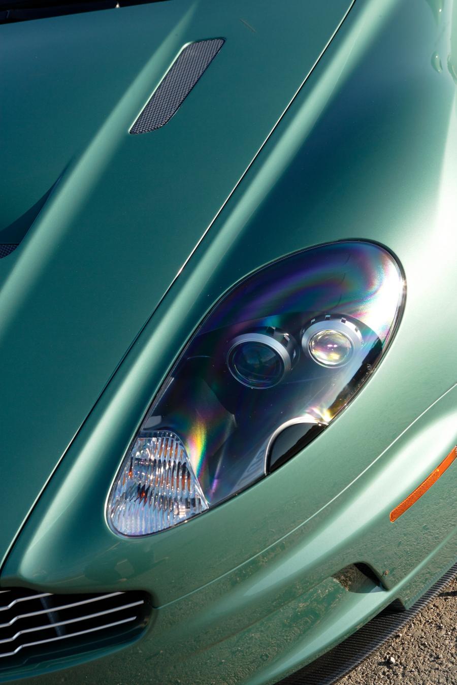 Детали экстерьера Aston Martin DBS 2007 года  (NA) (фото 33 из 40)
